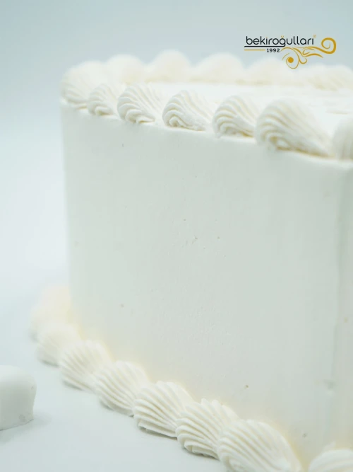 Kalp Detaylı Naked Cake