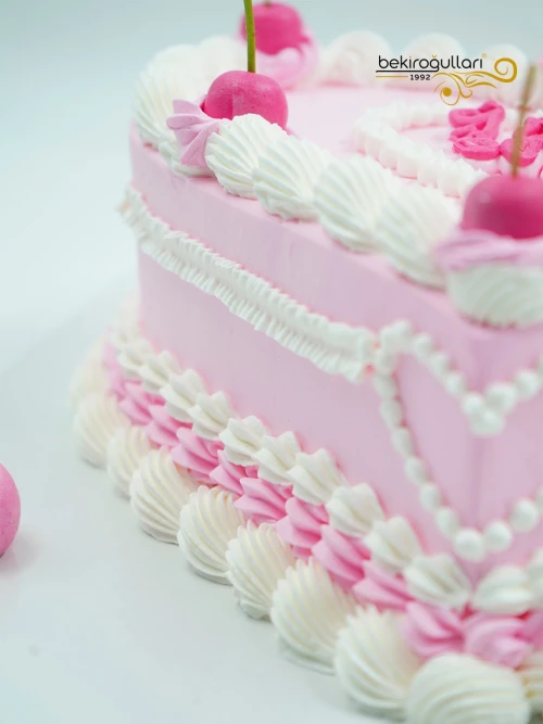 Kalp Detaylı Naked Pasta