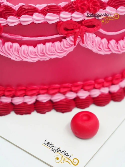 Kalp Detaylı Pembe Naked Pasta