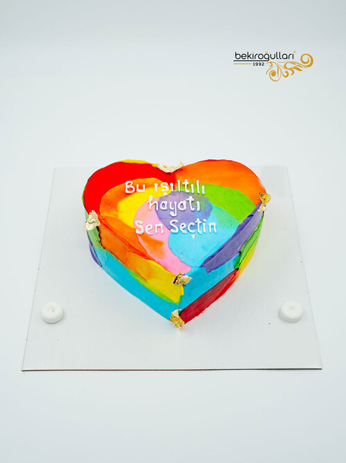 Kalp Model Renkli Pasta