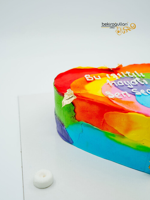 Kalp Model Renkli Pasta