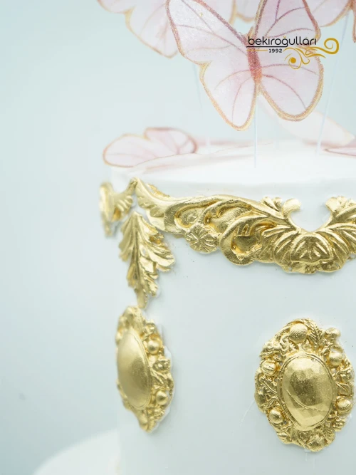 Kelebek Detaylı Butik Pasta