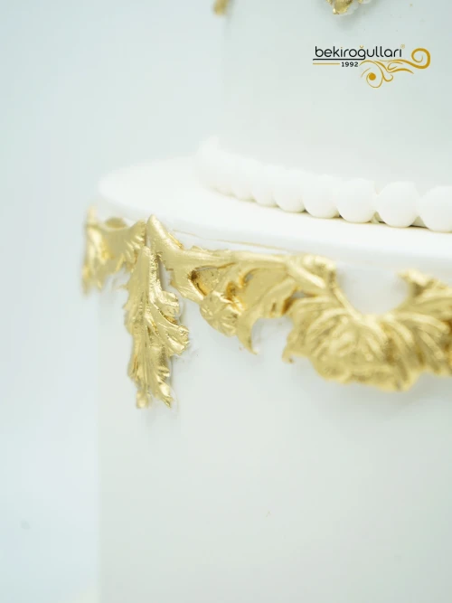 Kelebek Detaylı Butik Pasta