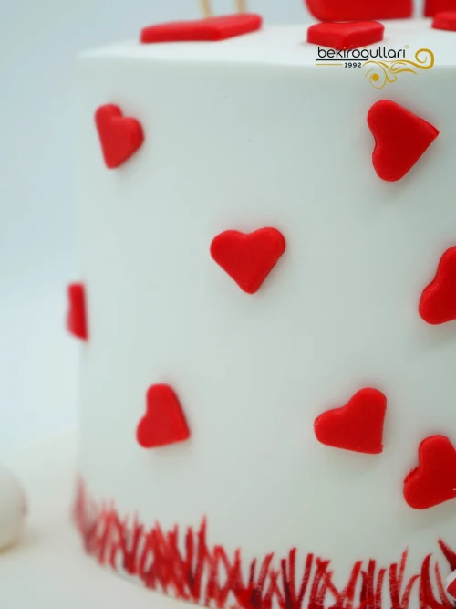 Kişisel Fotoğraf Detay Kalpli Butik Pasta