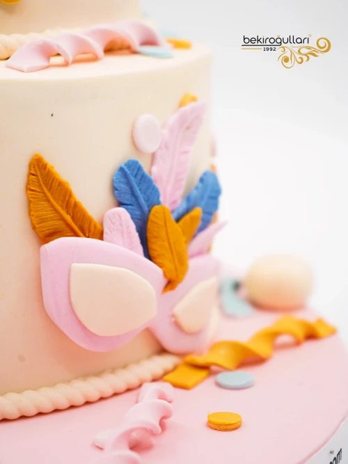 Kız Çocuk Figür Tasarım Butik Pasta