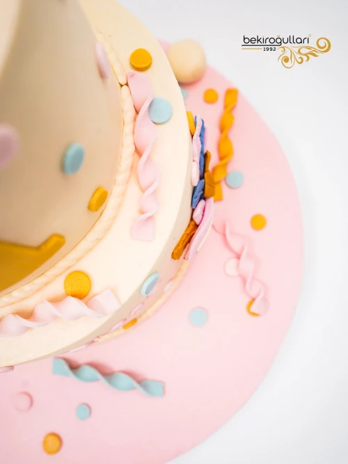 Kız Çocuk Figür Tasarım Butik Pasta