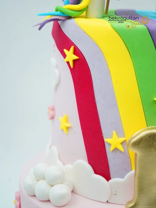 Kız Figür ve Unicorn Pasta