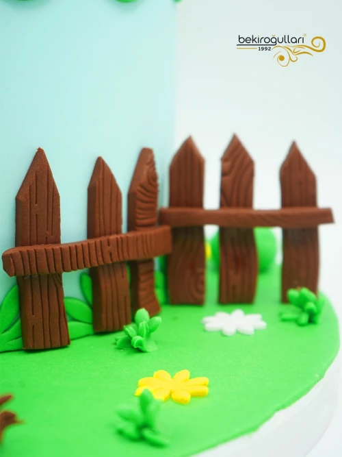 Koca Ayı ve Maşa Pasta