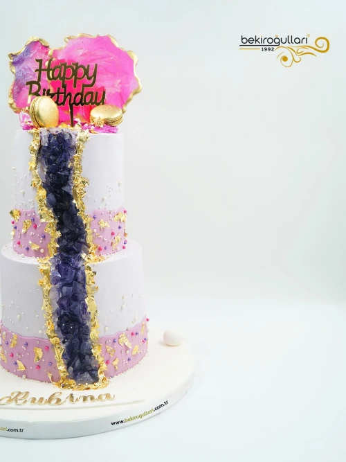 Kristal Detaylı Butik Pasta