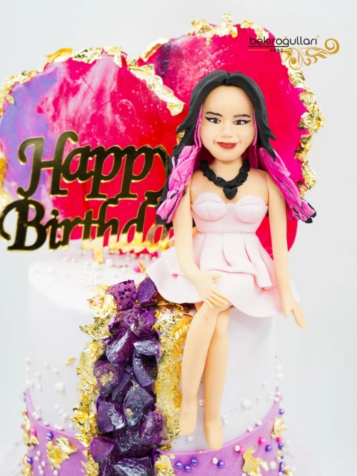 Kristal Ve Kadın Figür Butik Pasta