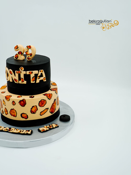 Leopar Desenli Butik Pasta