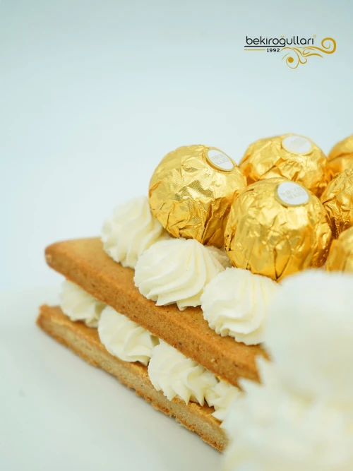 Married Temalı Kurabiye Pasta