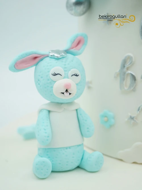 Mavi Tavşan Detaylı Butik Pasta