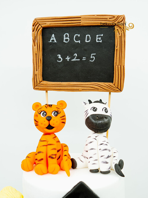 Okul Özel Tasarım Pasta