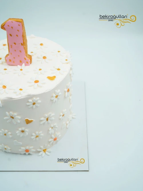 Papatya Süslemeli Naked Pasta