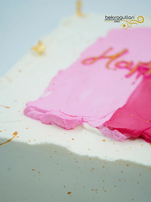 Pembe Süslemeli Kare Naked Cake