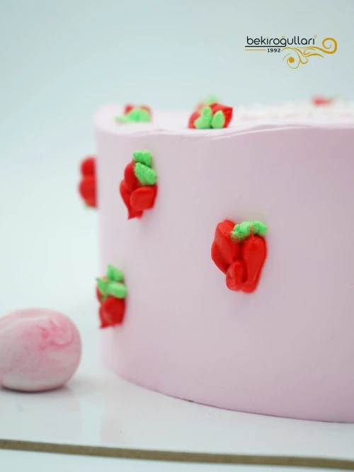 Pembe Süslemeli Naked Cake