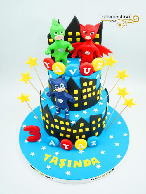 Pijamaskeliler Konsept Pasta