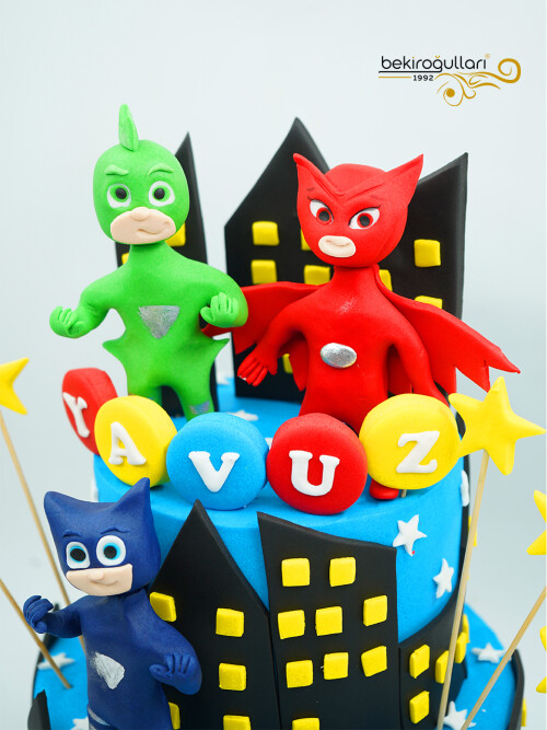 Pijamaskeliler Konsept Pasta