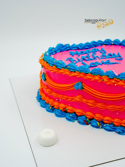 Renkli Kalp Model Naked Pasta