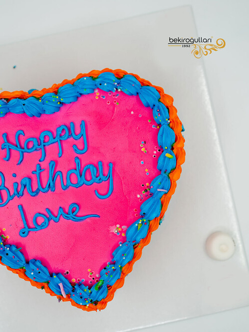 Renkli Kalp Model Naked Pasta