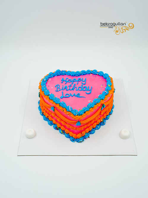 Renkli Kalp Model Naked Pasta