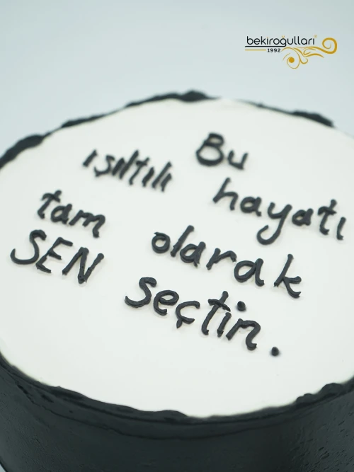 Siyah Beyaz Naked Pasta