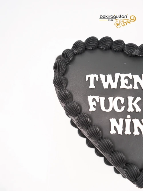 Siyah Kalp Naked Pasta