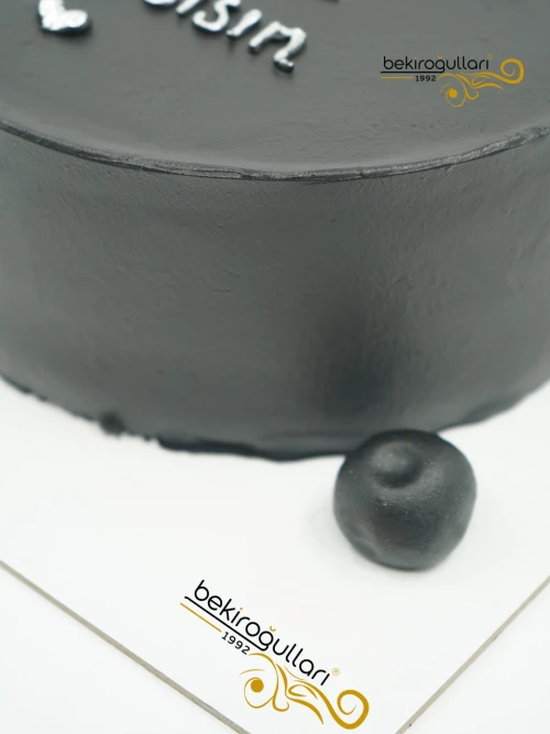 Siyah Naked Cake