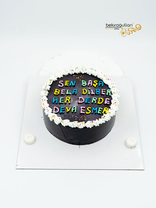 Siyah Renkli Yazılı Sıvama Pasta