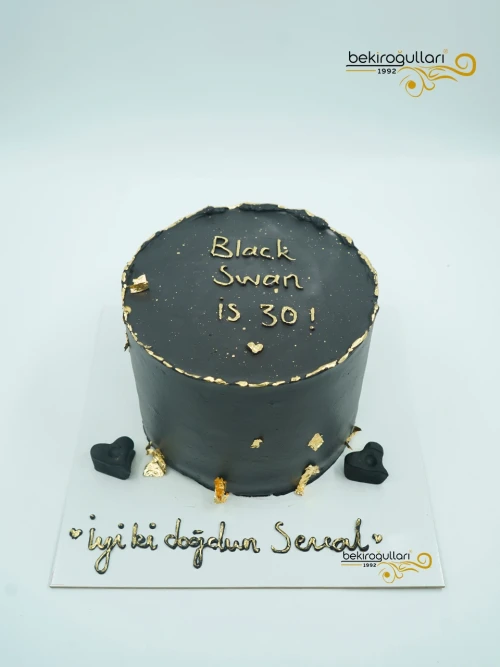 Siyah Ve Gold Naked Cake