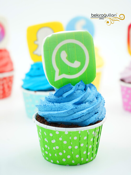 Sosyal Medya Konsept Cupcake