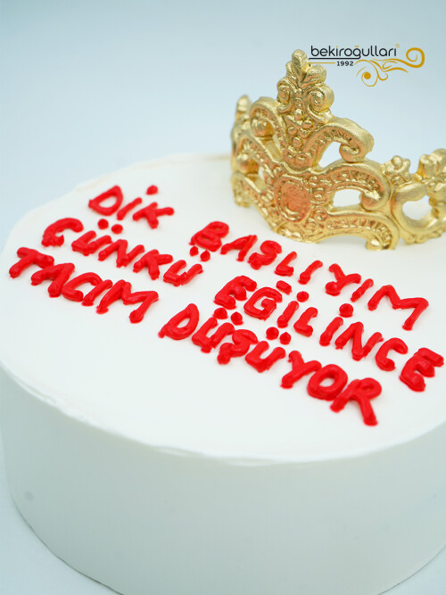 Taç Detaylı Naked Pasta