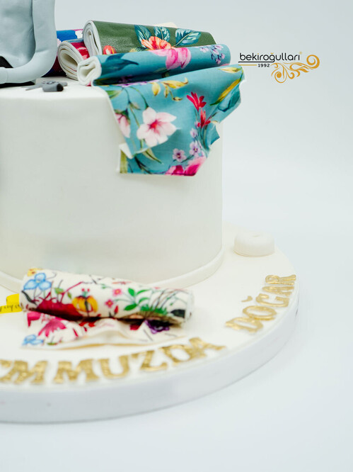 Terzi ve Renkli Kumaşlar Pasta