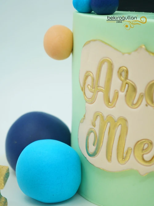 Tren Figürlü Butik Pasta