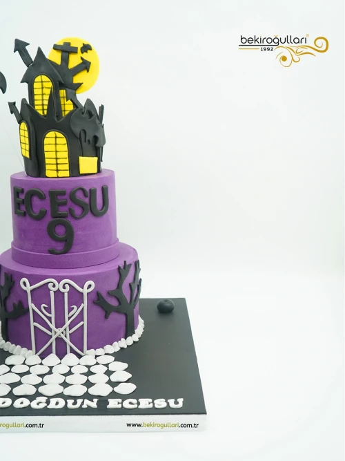 Wednesday Tasarım Pasta