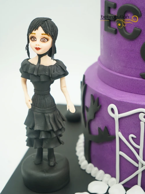 Wednesday Tasarım Pasta