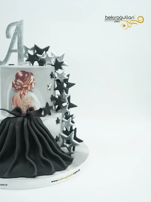 Yıldız Detaylı Butik Pasta