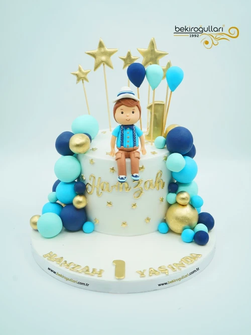 Yıldız Ve Toplar Detaylı Erkek Çocuk Konsept Pasta