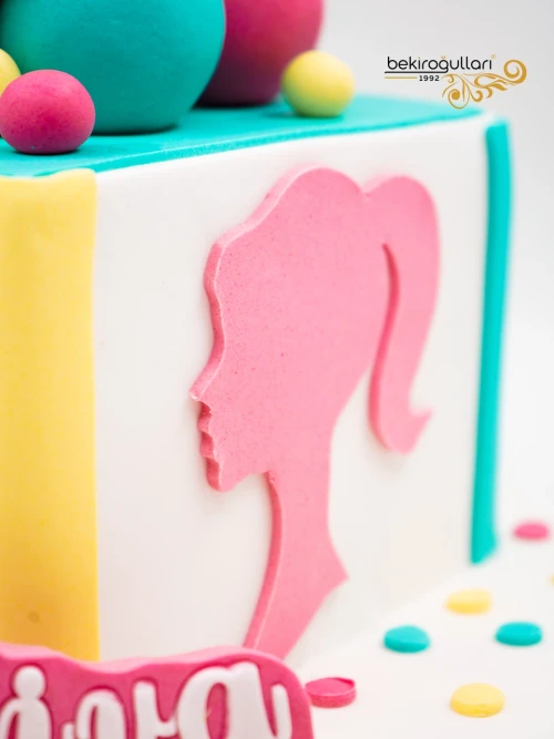 Barbie Tasarım Pasta
