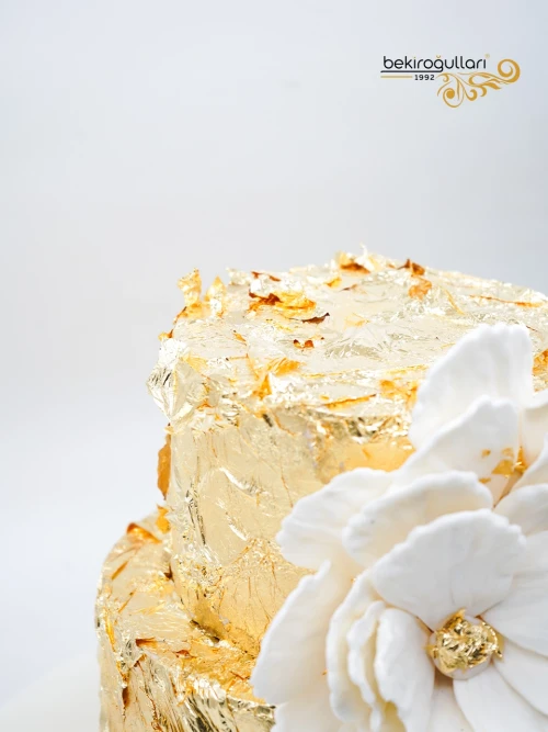 Çiçek Detay Gold Konsept Pasta