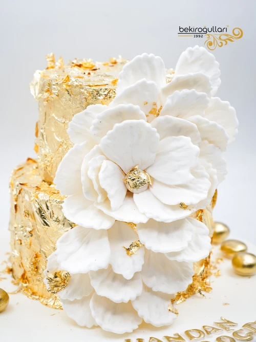 Çiçek Detay Gold Konsept Pasta