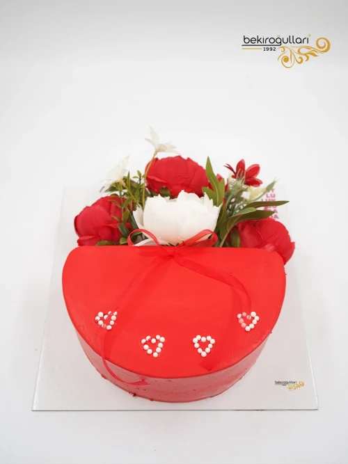 Çiçek Detay Kırmızı Naked Pasta