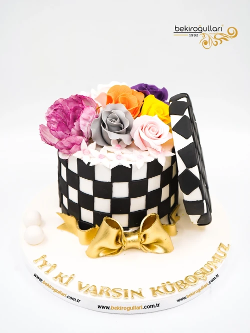 Çiçek Kutusu Butik Pasta