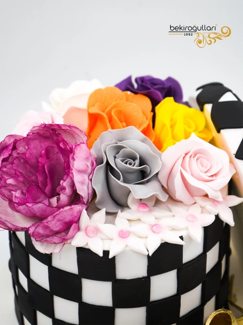 Çiçek Kutusu Butik Pasta