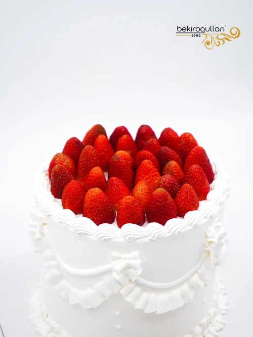 Çilek Detay Naked Pasta