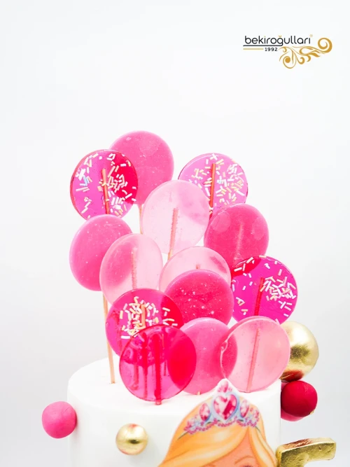 Çizgi Film Karakter Konsept Pembe Tasarım Pasta