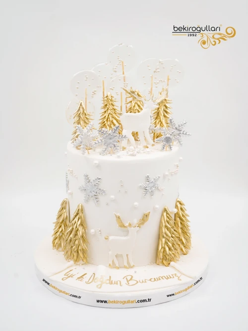 Geyik Ve Gold Detay Butik Pasta