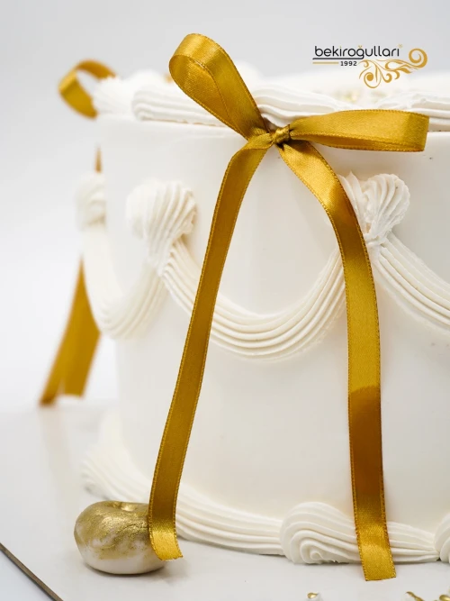 Gold Kurdele Detay Naked Pasta