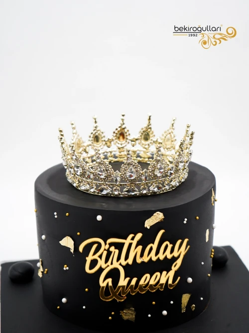 Gold Taç Detay Siyah Tasarım Pasta